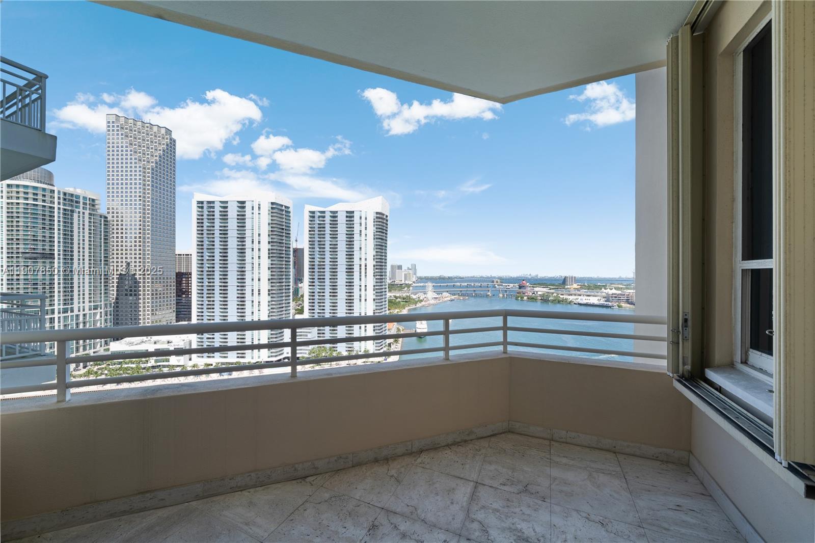 888 Brickell Key Dr #2610 Miami, FL 33131