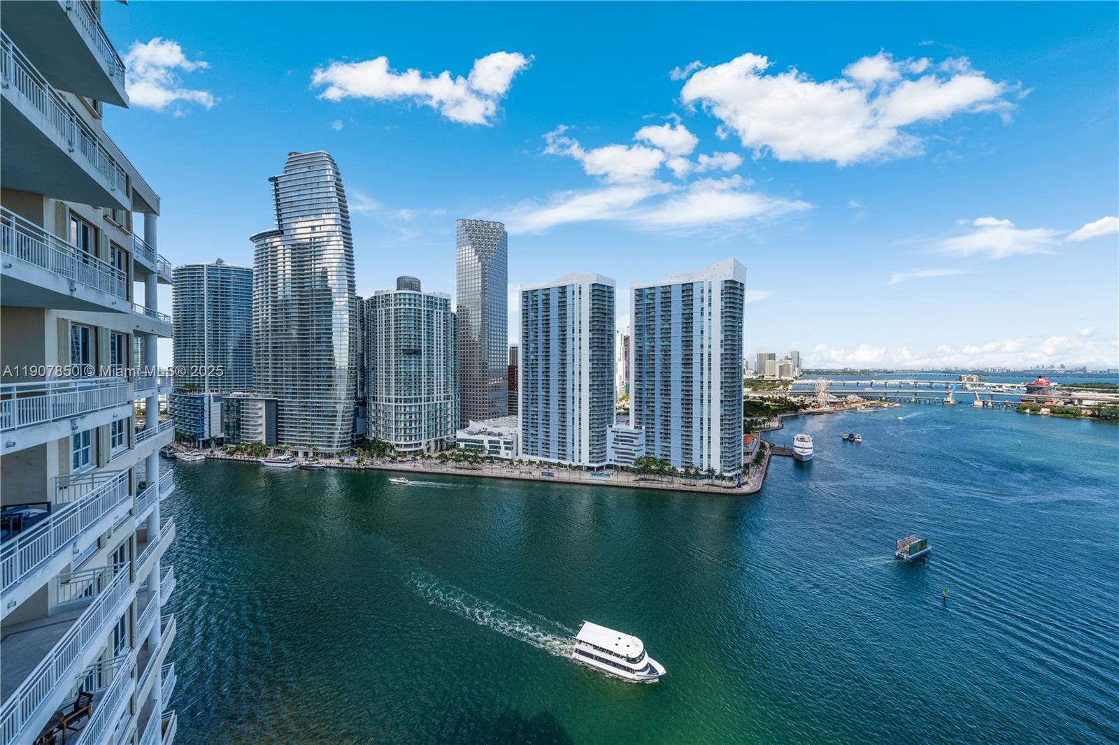 888 Brickell Key Dr #2610 Miami, FL 33131