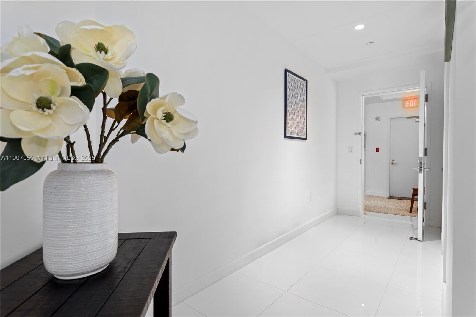 image Paramount Miami Worldcent13