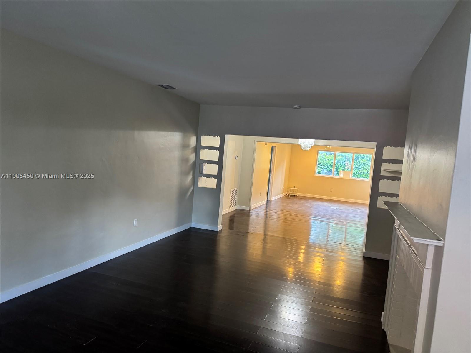 1339 Flamingo Way Miami Beach, FL 33139