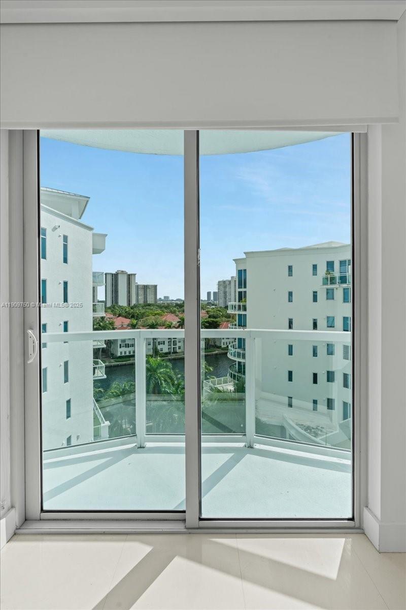 image 3030 Aventura9