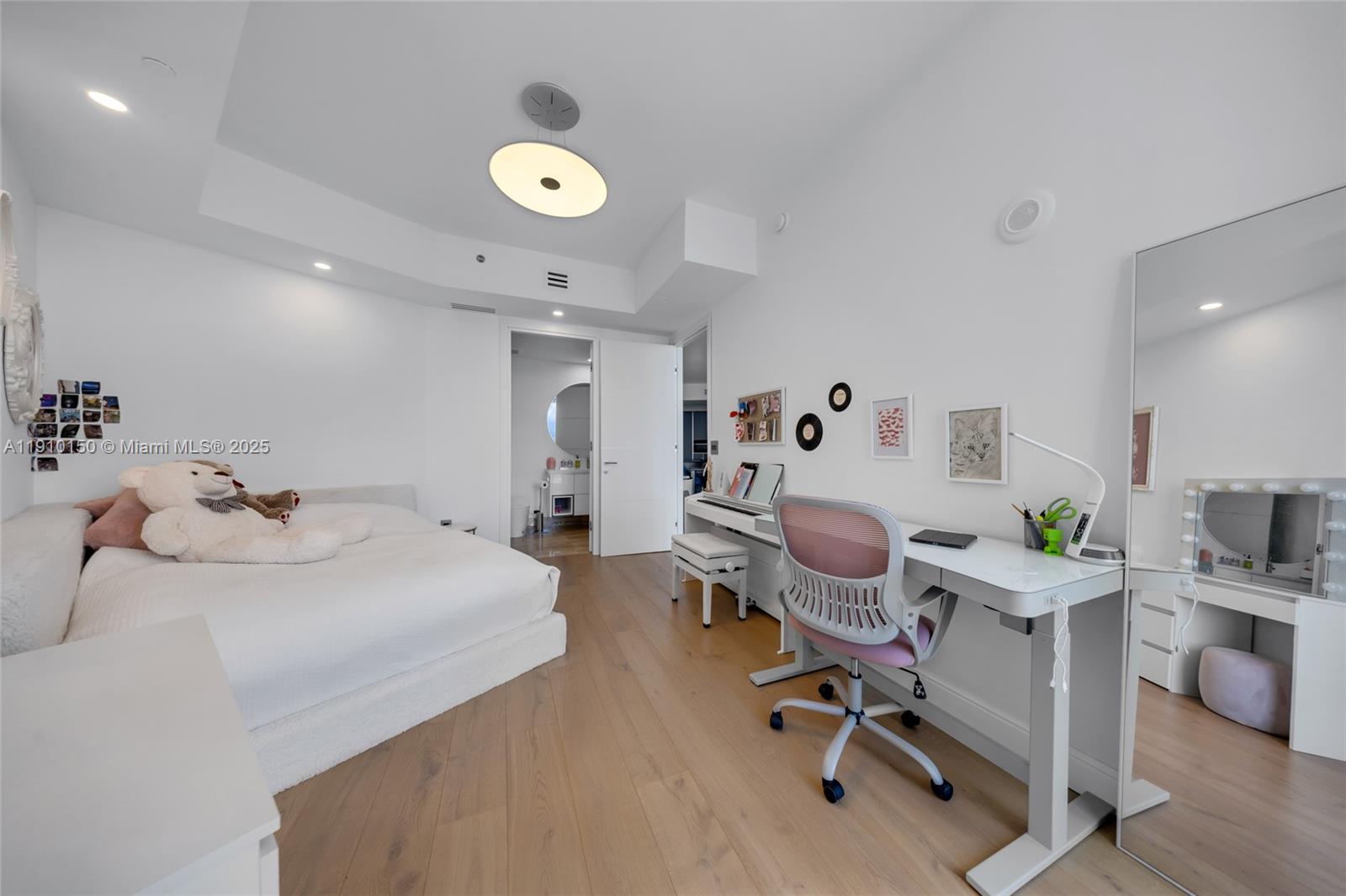 image Trump Tower I13