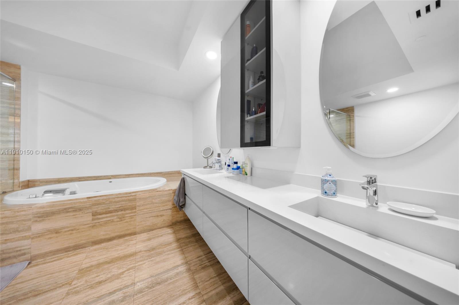 image Trump Tower I18