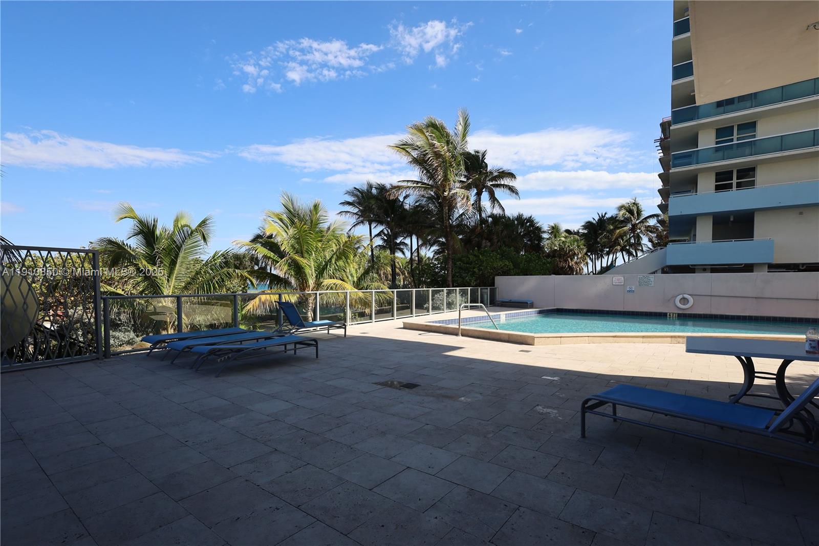 9225 Collins Ave #Penthouse C Surfside, FL 33154