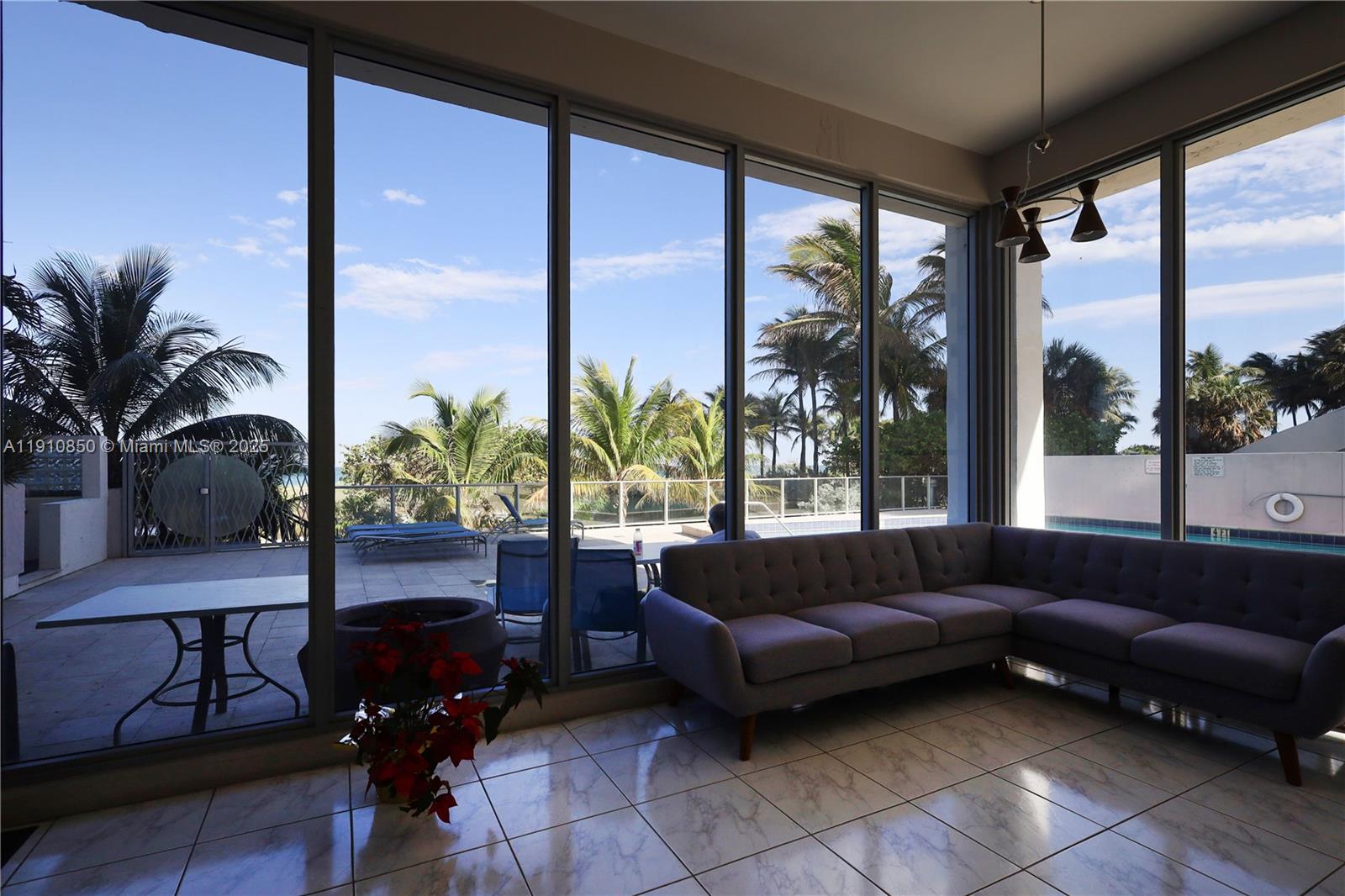 9225 Collins Ave #Penthouse C Surfside, FL 33154