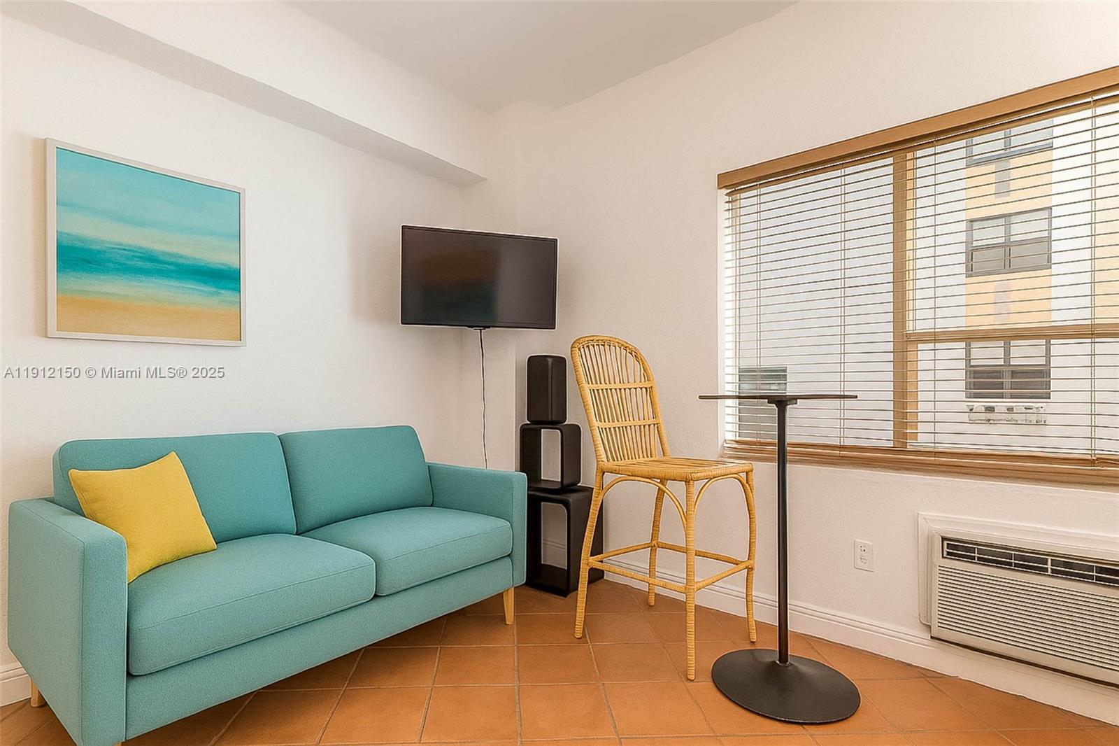 255 W 24th St #208 Miami Beach, FL 33140