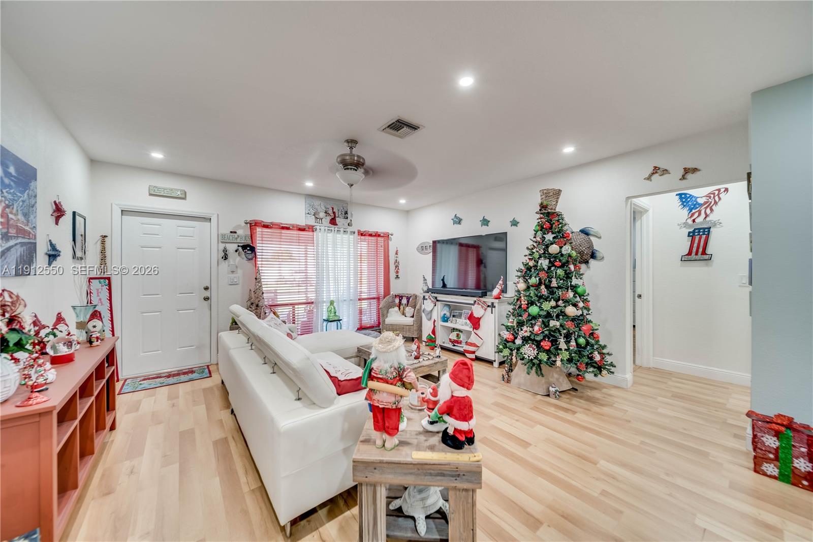 7440 Fillmore St Hollywood, FL 33024