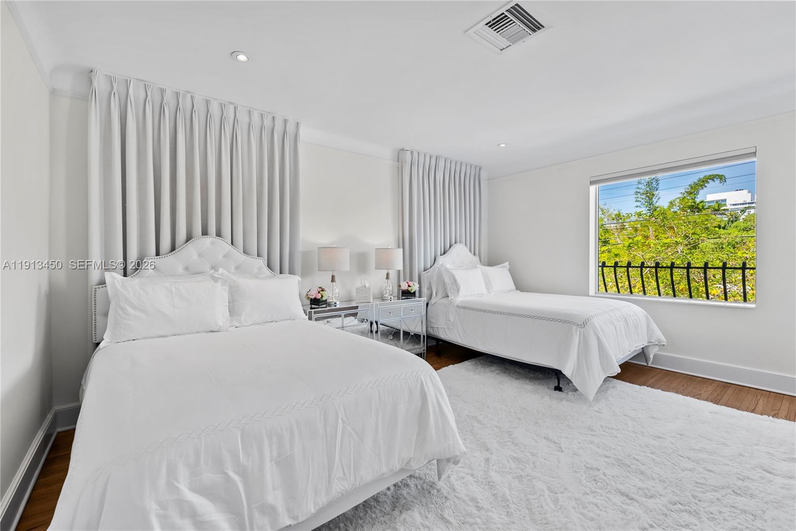 5800 La Gorce Dr Miami Beach, FL 33140