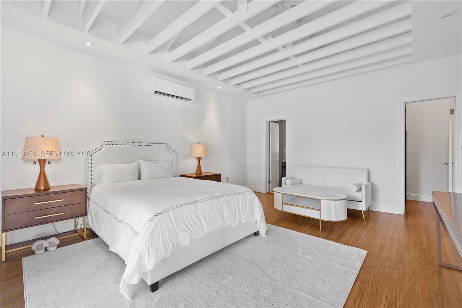 5800 La Gorce Dr Miami Beach, FL 33140