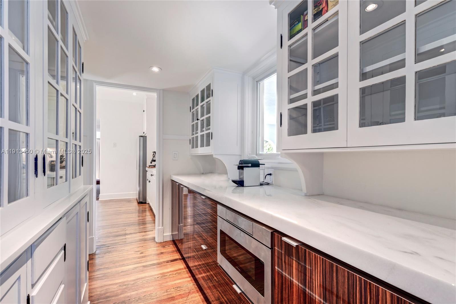 5800 La Gorce Dr Miami Beach, FL 33140