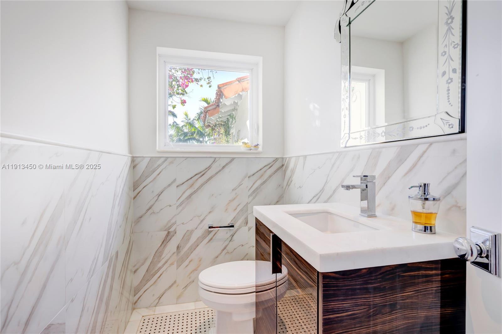 5800 La Gorce Dr Miami Beach, FL 33140