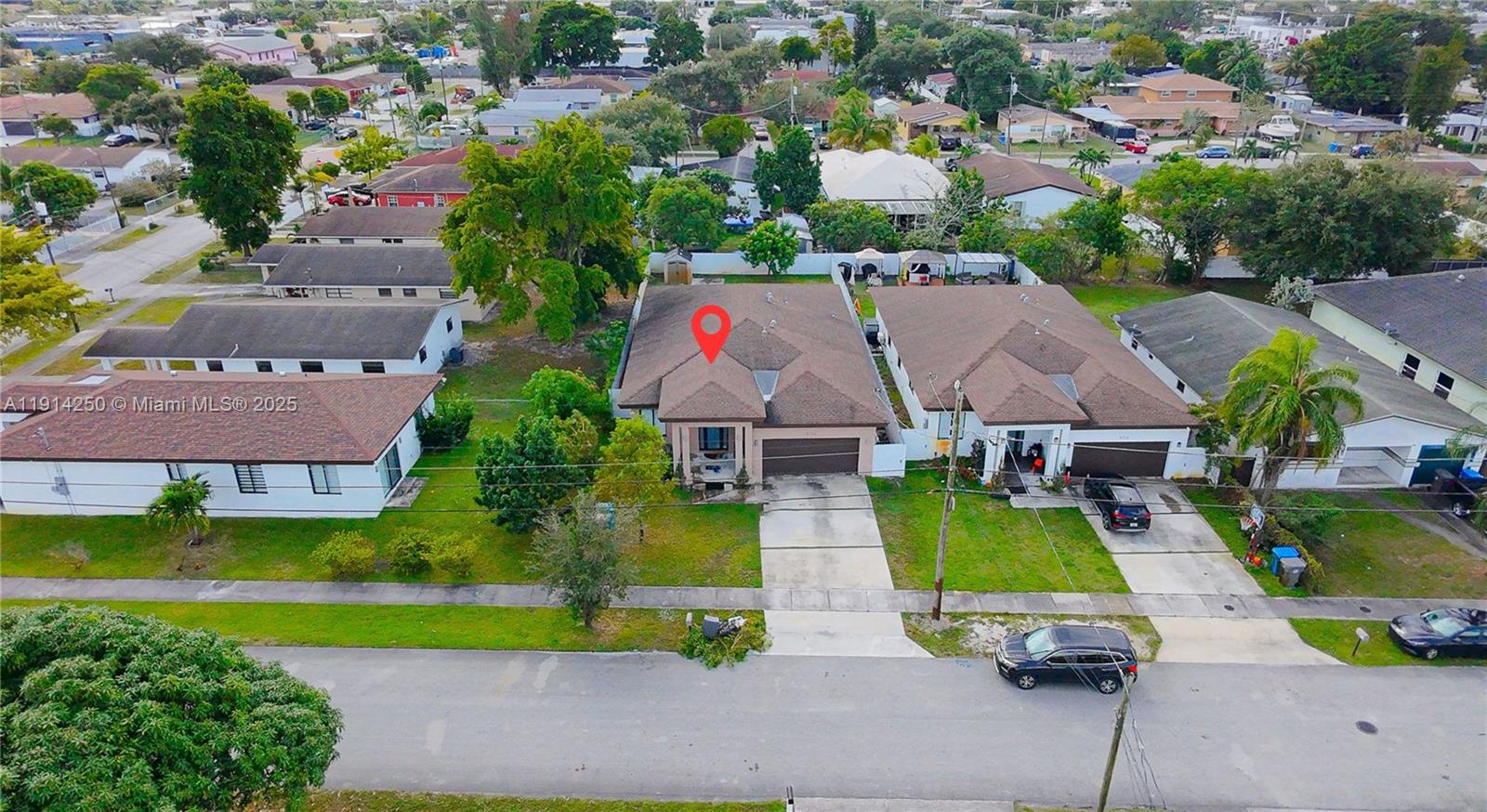 5712 SW 19th St West Park, FL 33023