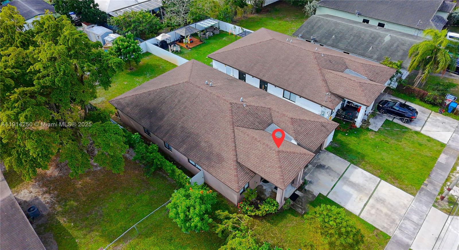 5712 SW 19th St West Park, FL 33023