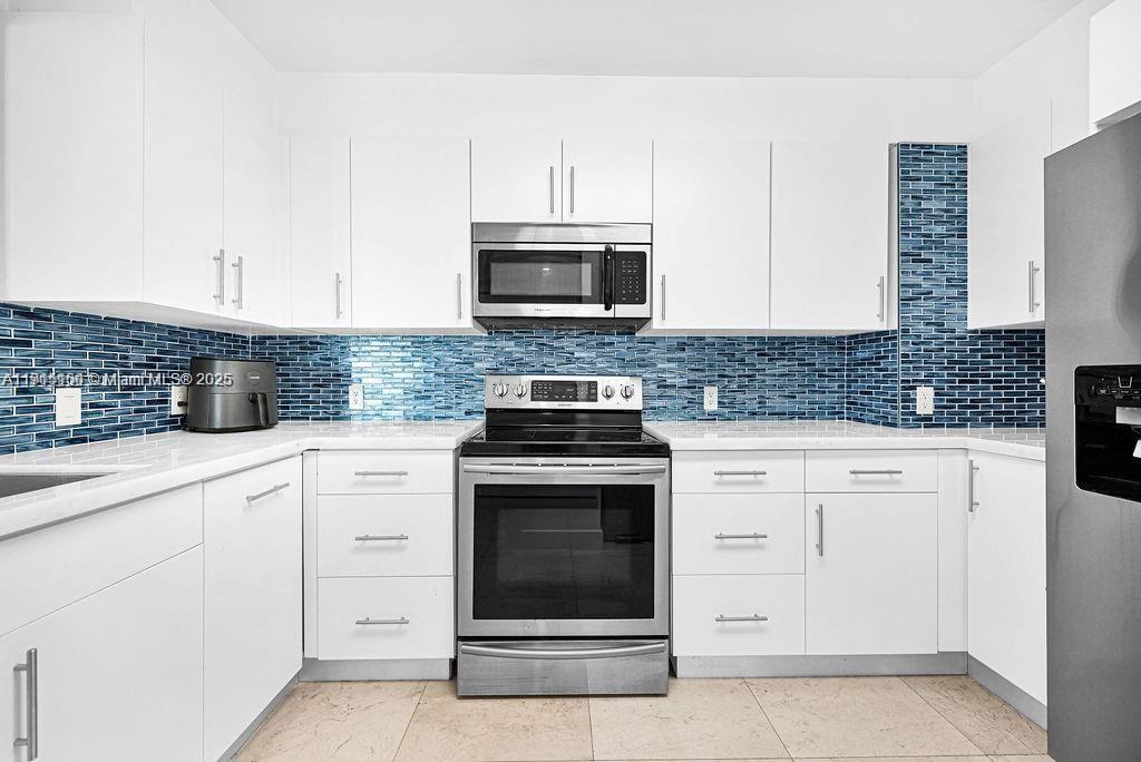 1155 Brickell Bay Dr #2004 Miami, FL 33131