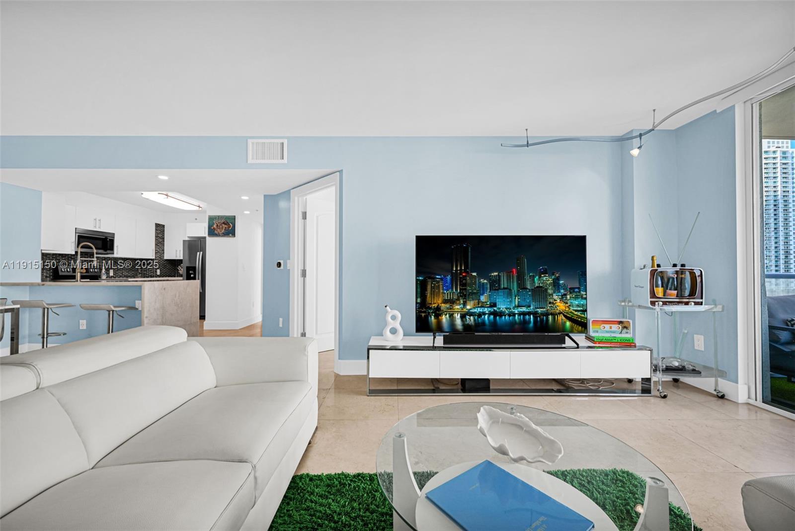 1155 Brickell Bay Dr #2004 Miami, FL 33131