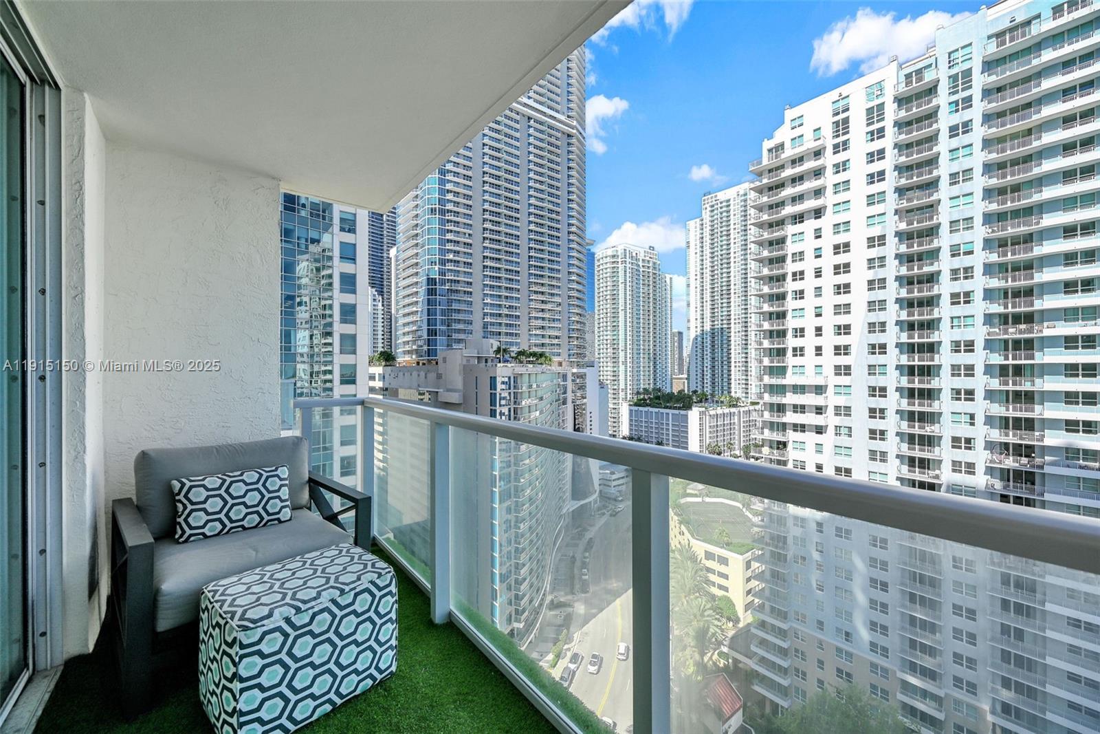 1155 Brickell Bay Dr #2004 Miami, FL 33131