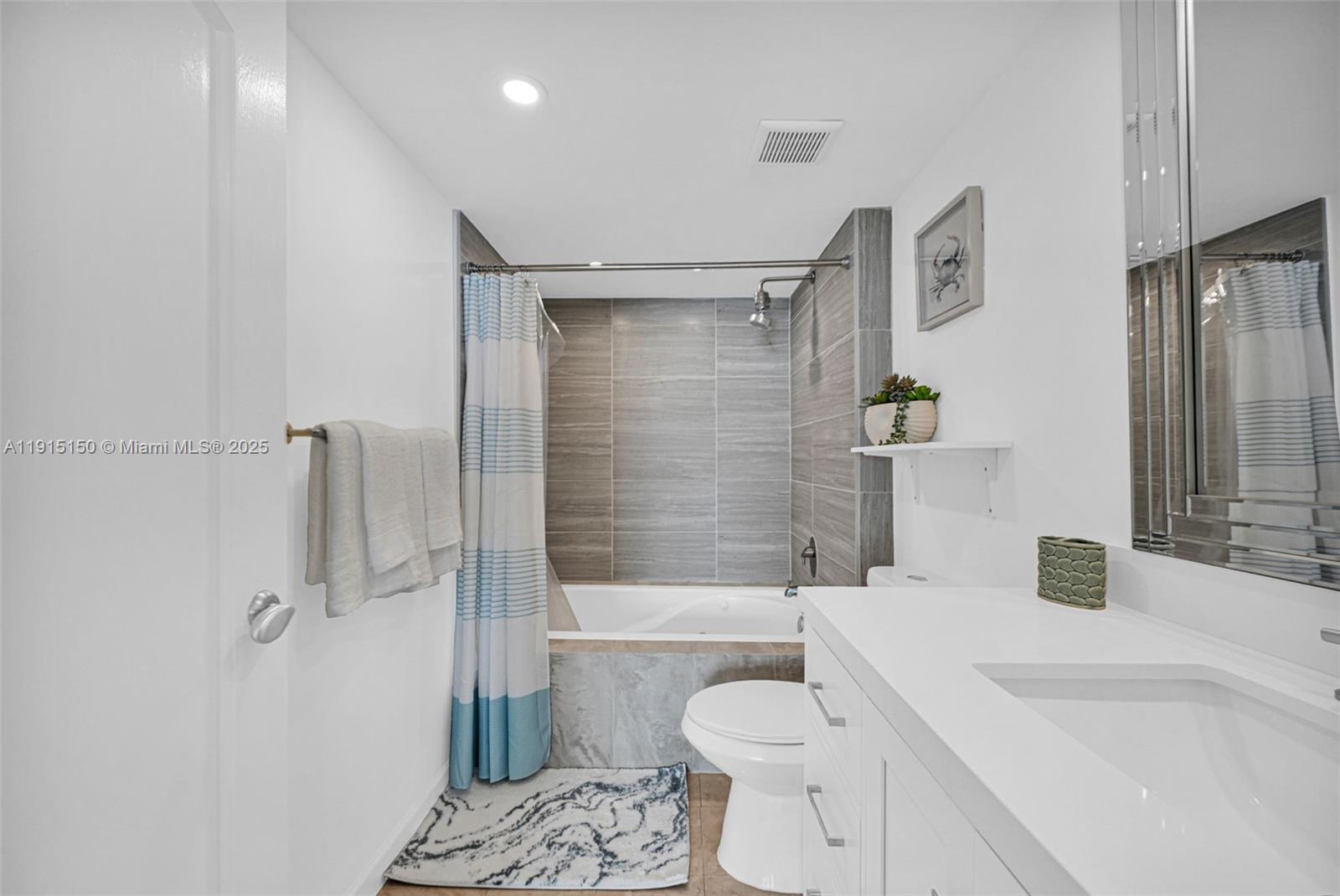 1155 Brickell Bay Dr #2004 Miami, FL 33131