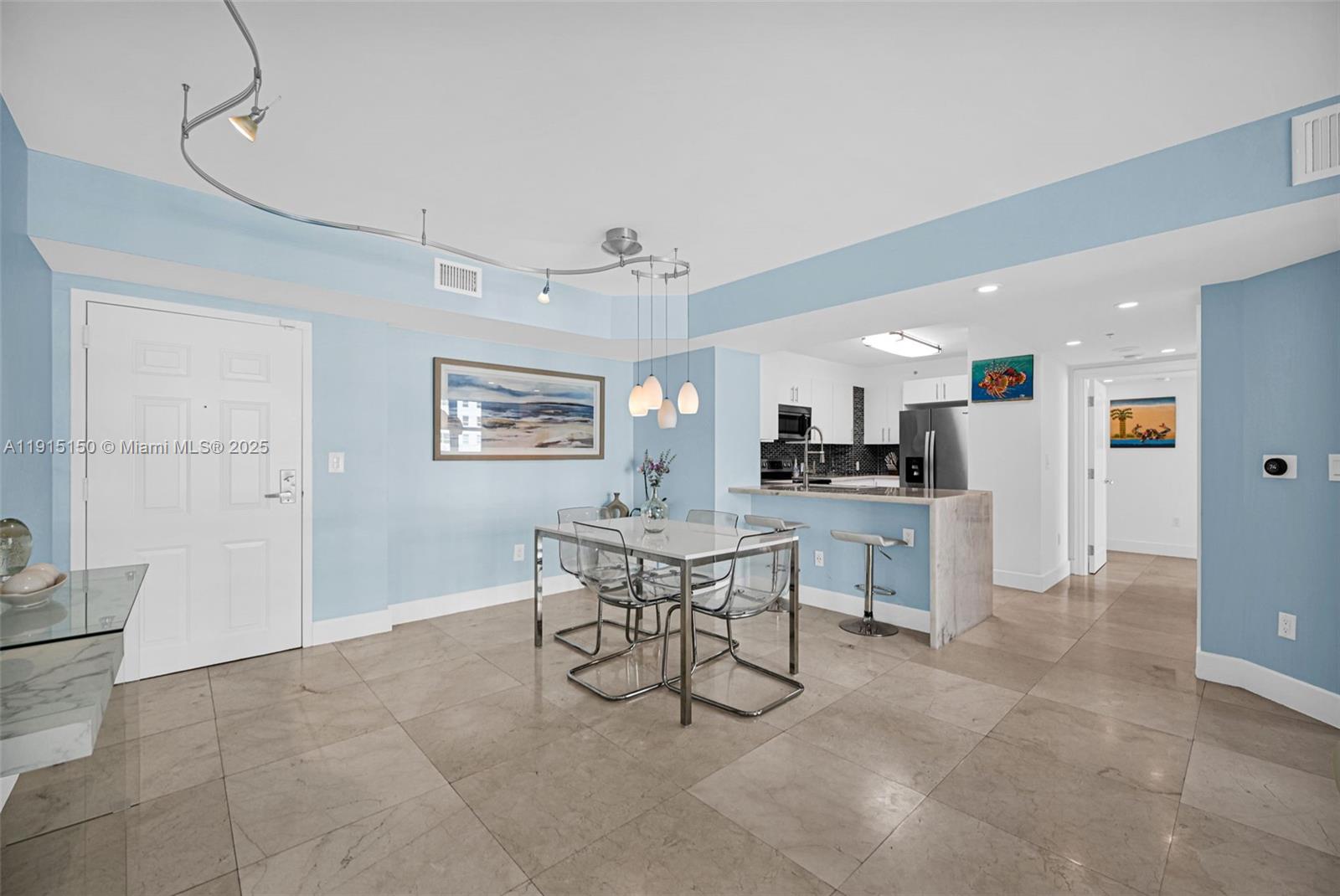 1155 Brickell Bay Dr #2004 Miami, FL 33131