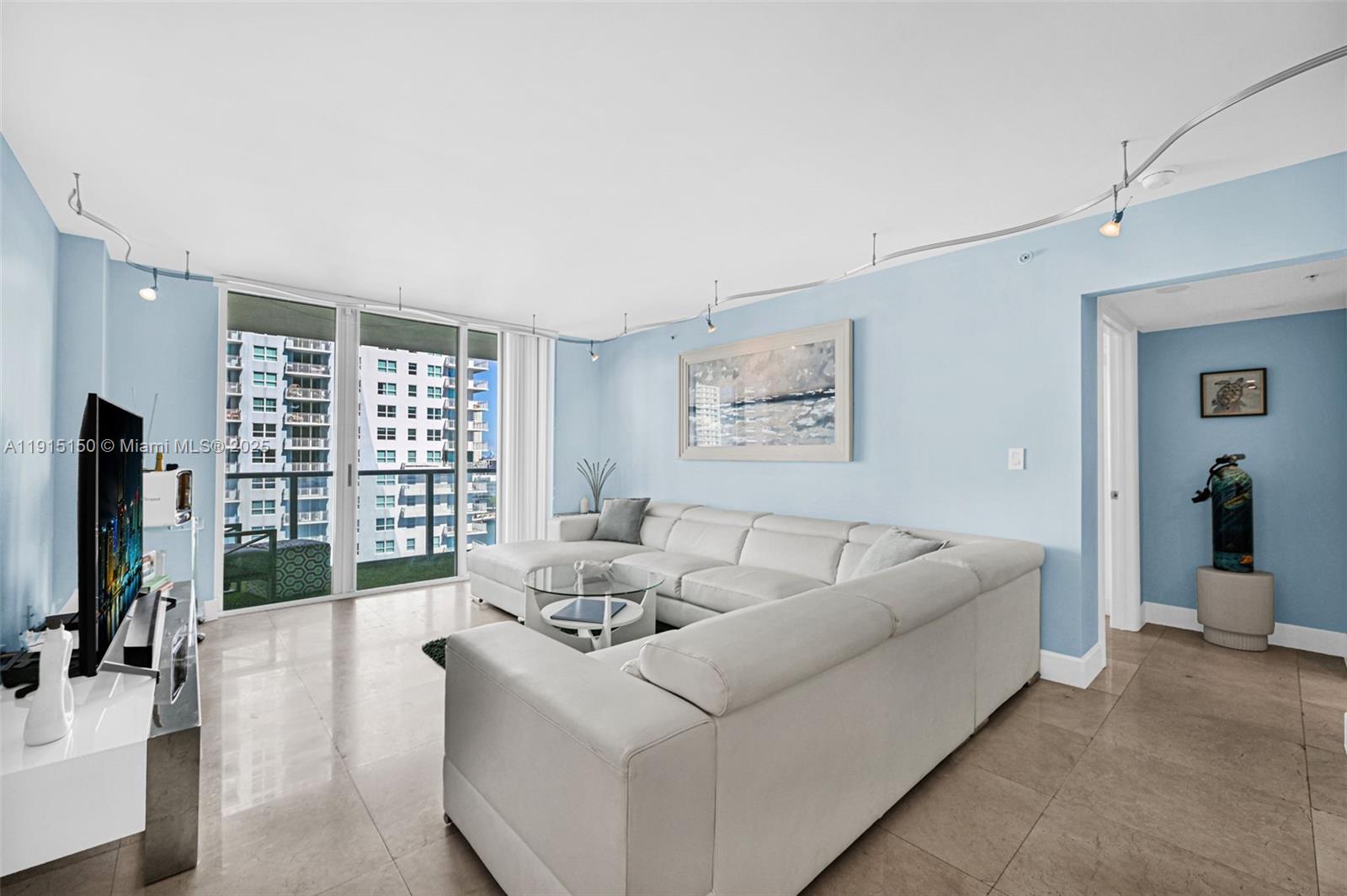 1155 Brickell Bay Dr #2004 Miami, FL 33131