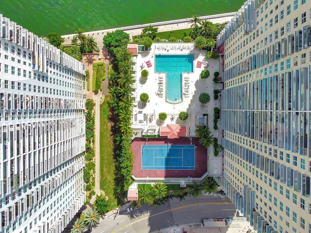 1155 Brickell Bay Dr #2004 Miami, FL 33131