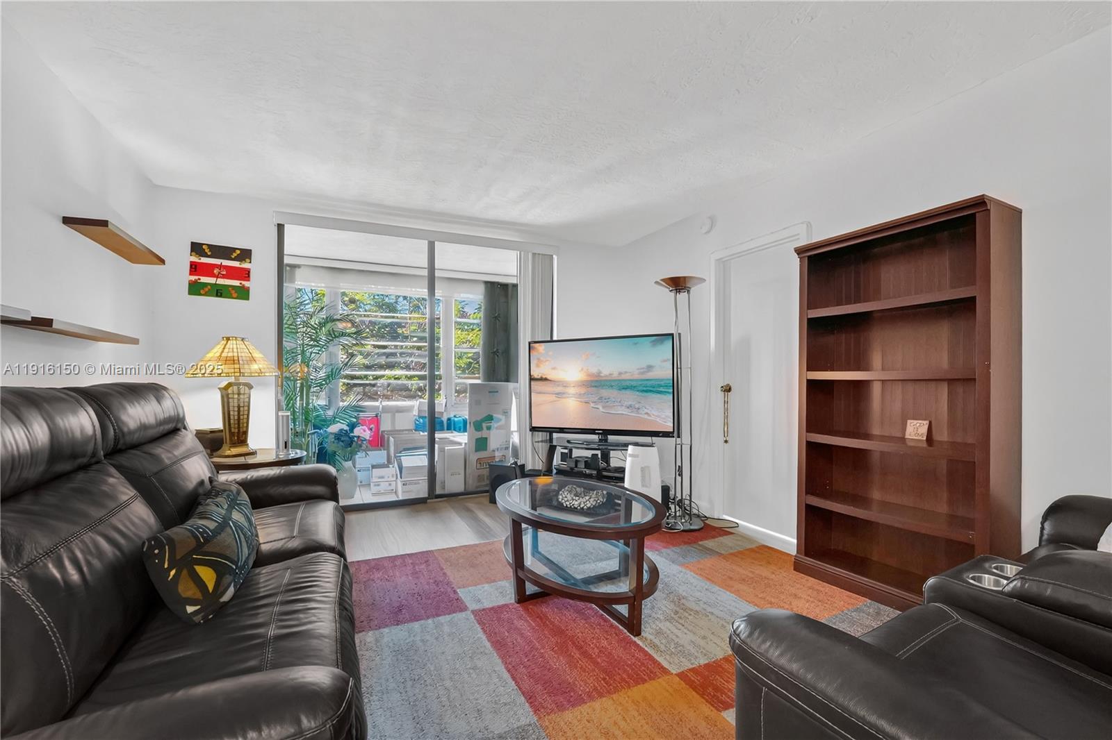 2801 Somerset Dr #411