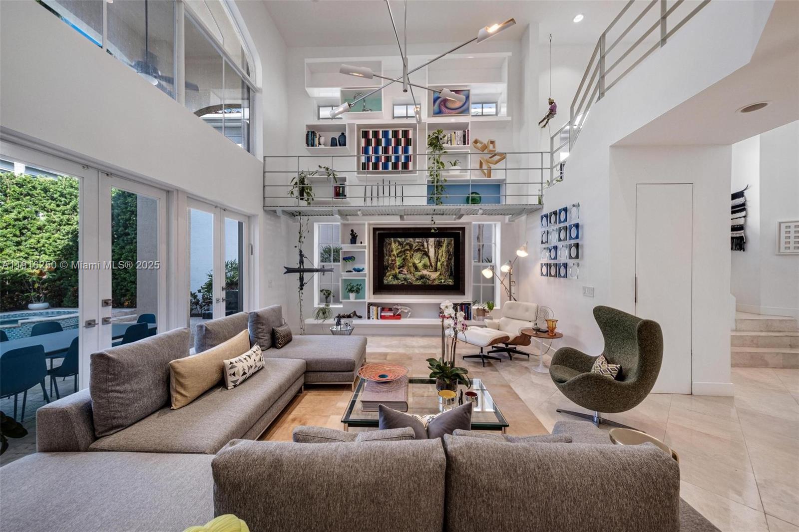 3965 194th Ln Sunny Isles Beach, FL 33160