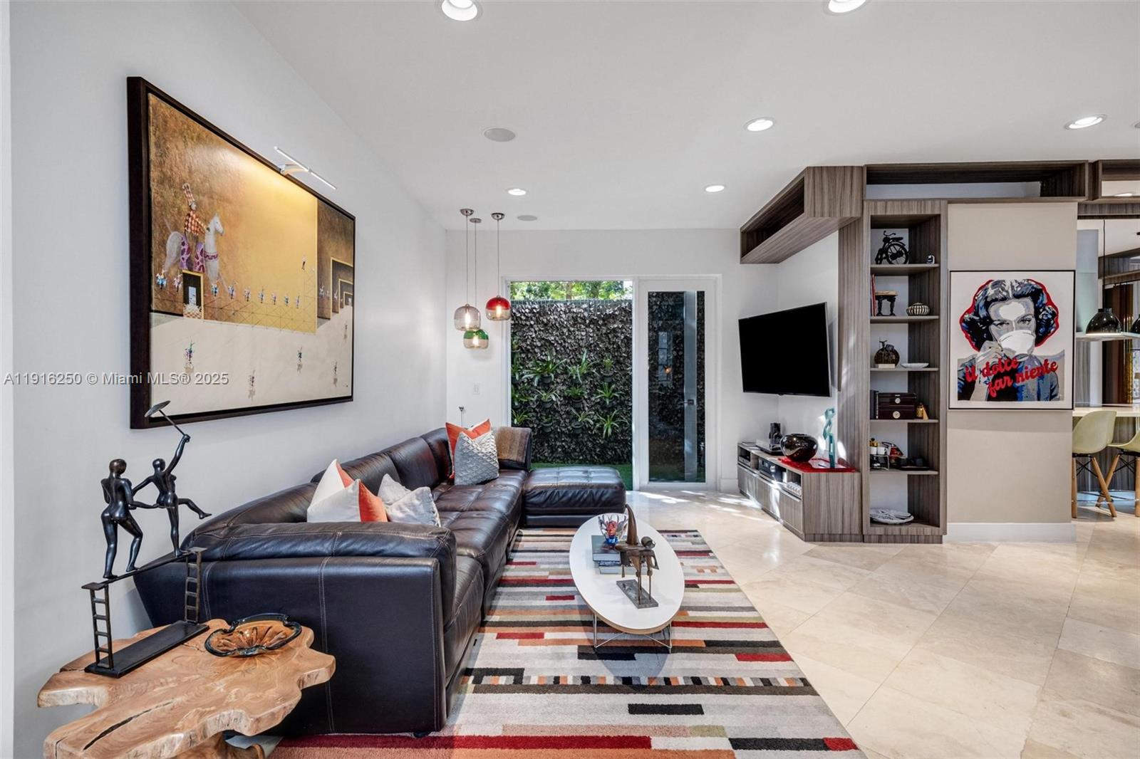 3965 194th Ln Sunny Isles Beach, FL 33160