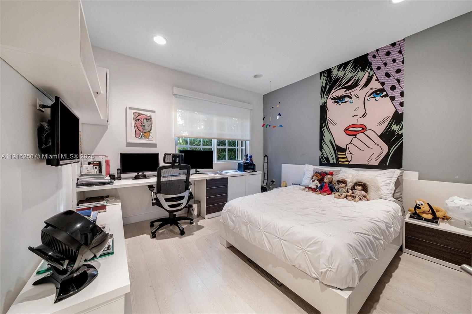 3965 194th Ln Sunny Isles Beach, FL 33160