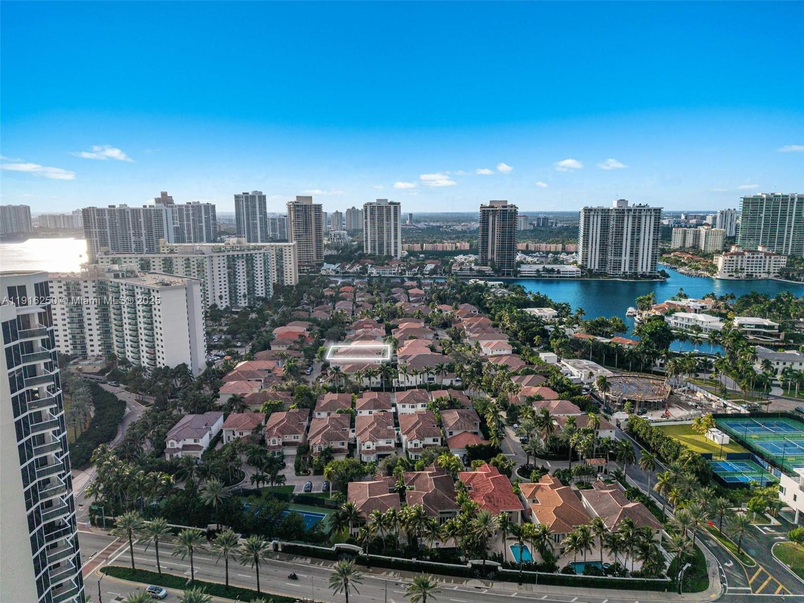 3965 194th Ln Sunny Isles Beach, FL 33160