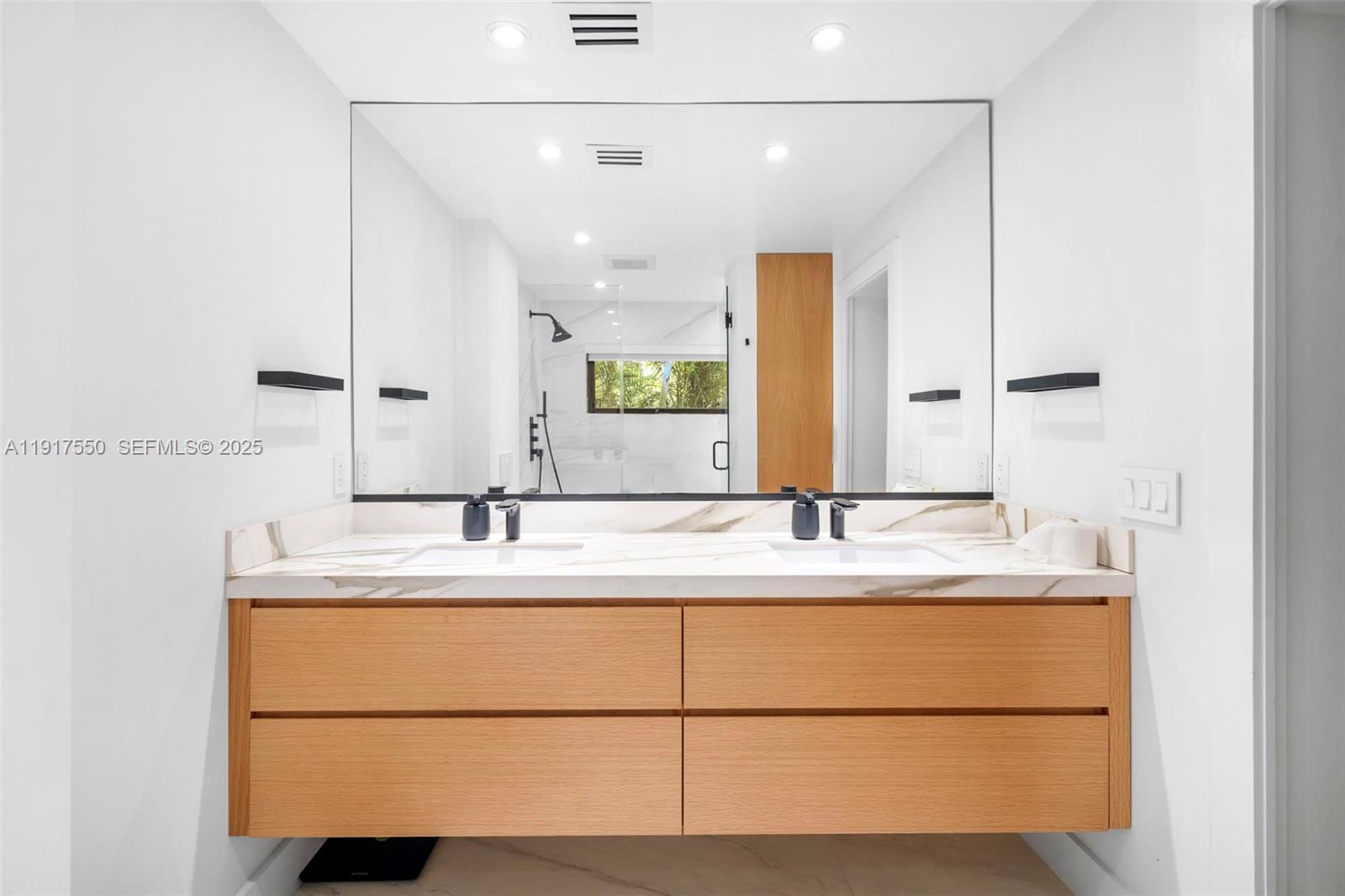 4485 N Jefferson Ave Miami Beach, FL 33140