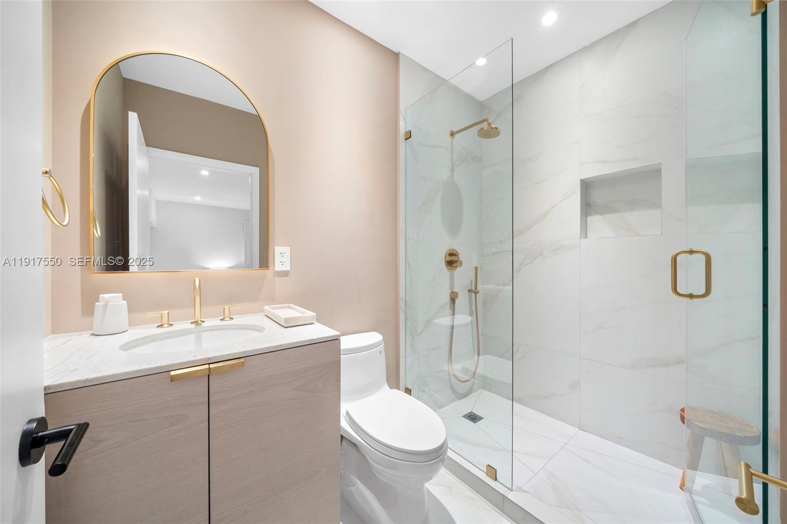 4485 N Jefferson Ave Miami Beach, FL 33140