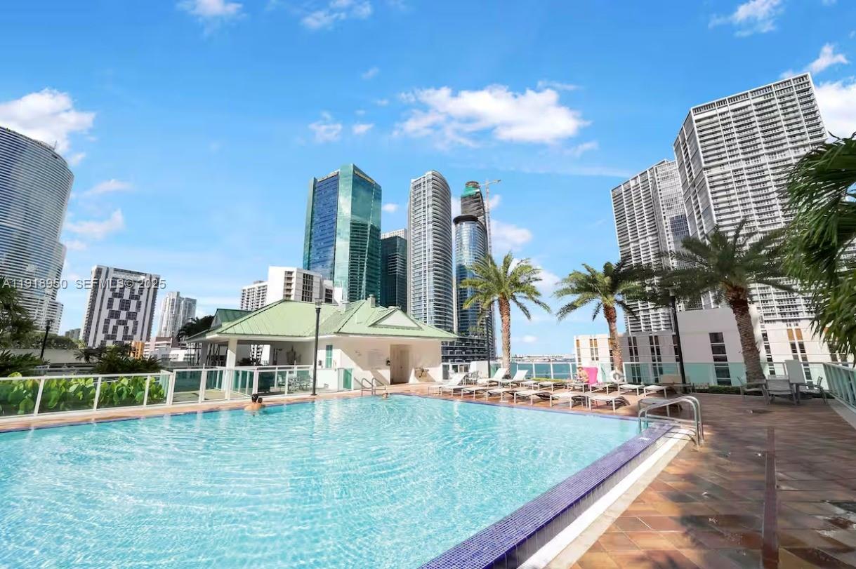 image Brickell on the River South27