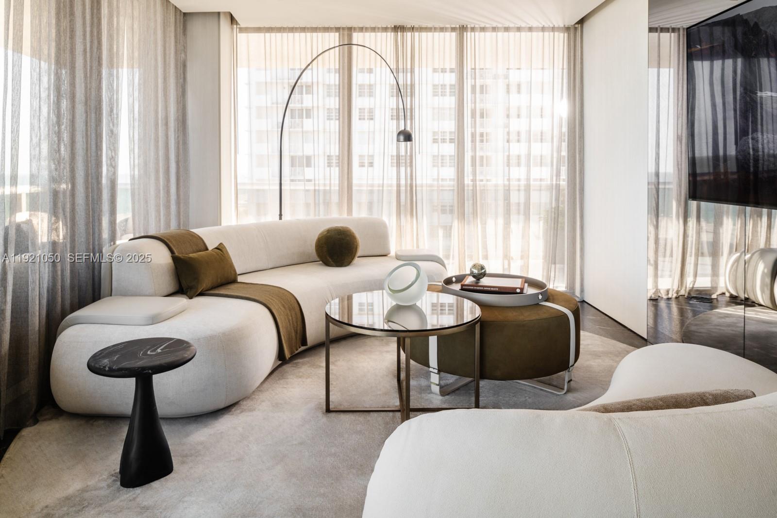 5875 Collins Ave #902 Miami Beach, FL 33140