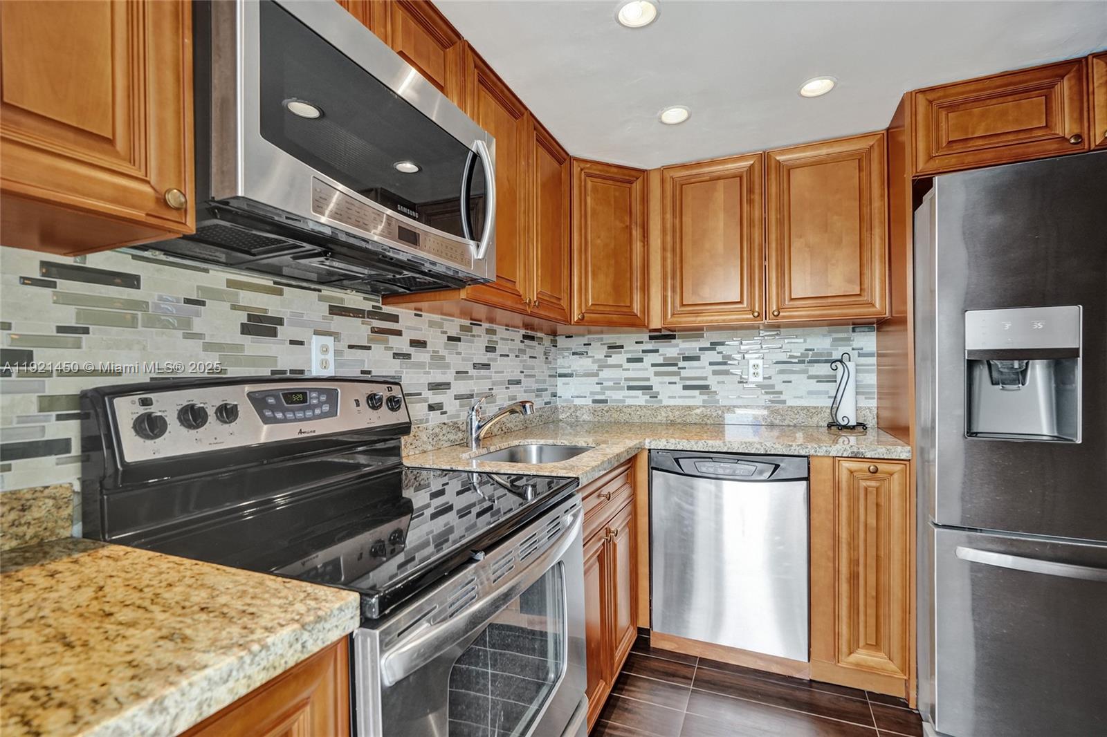 1535 SE 15th St #208 Fort Lauderdale, FL 33316