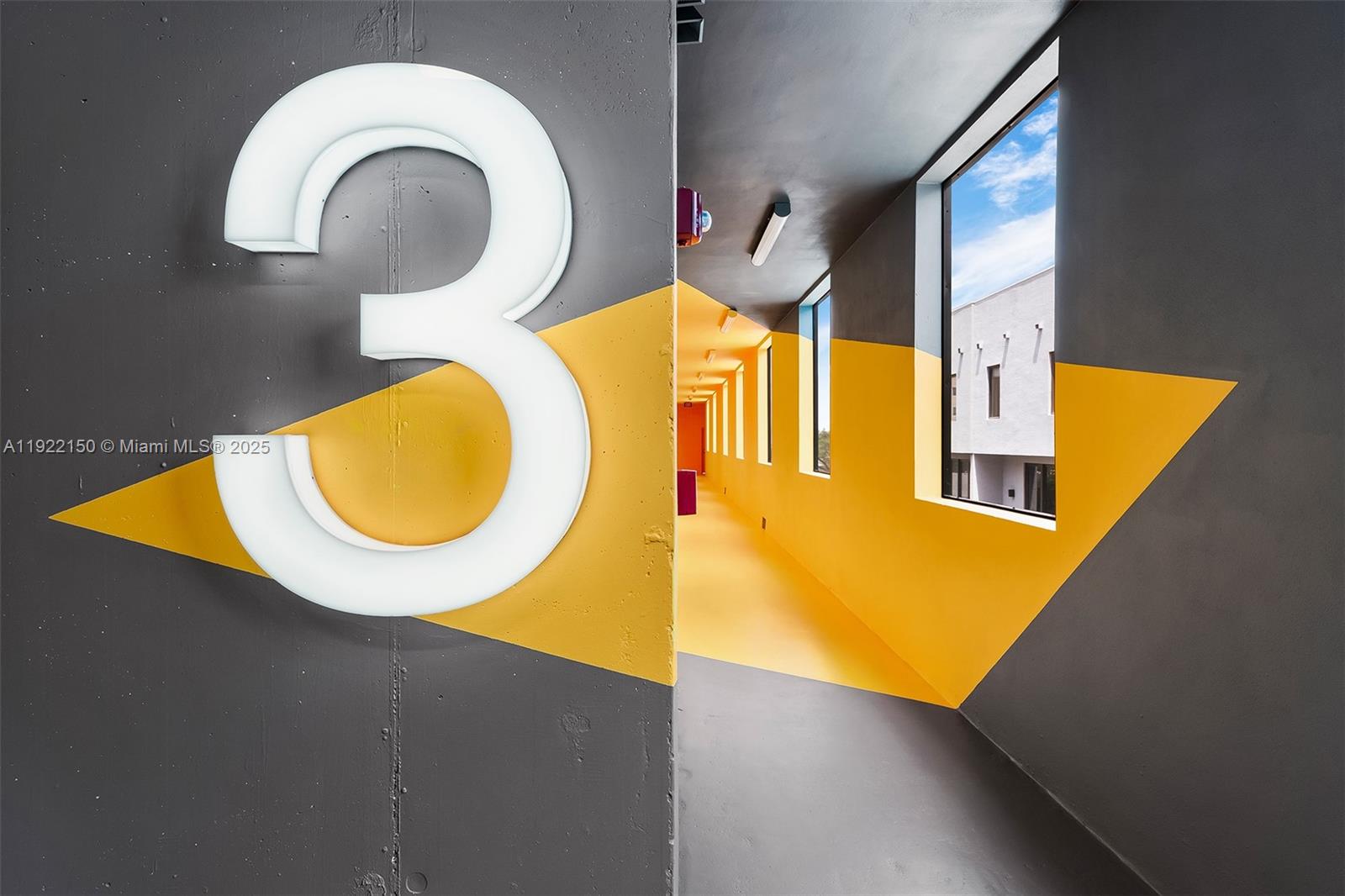 637 NE 4th Ave Fort Lauderdale, FL 33304