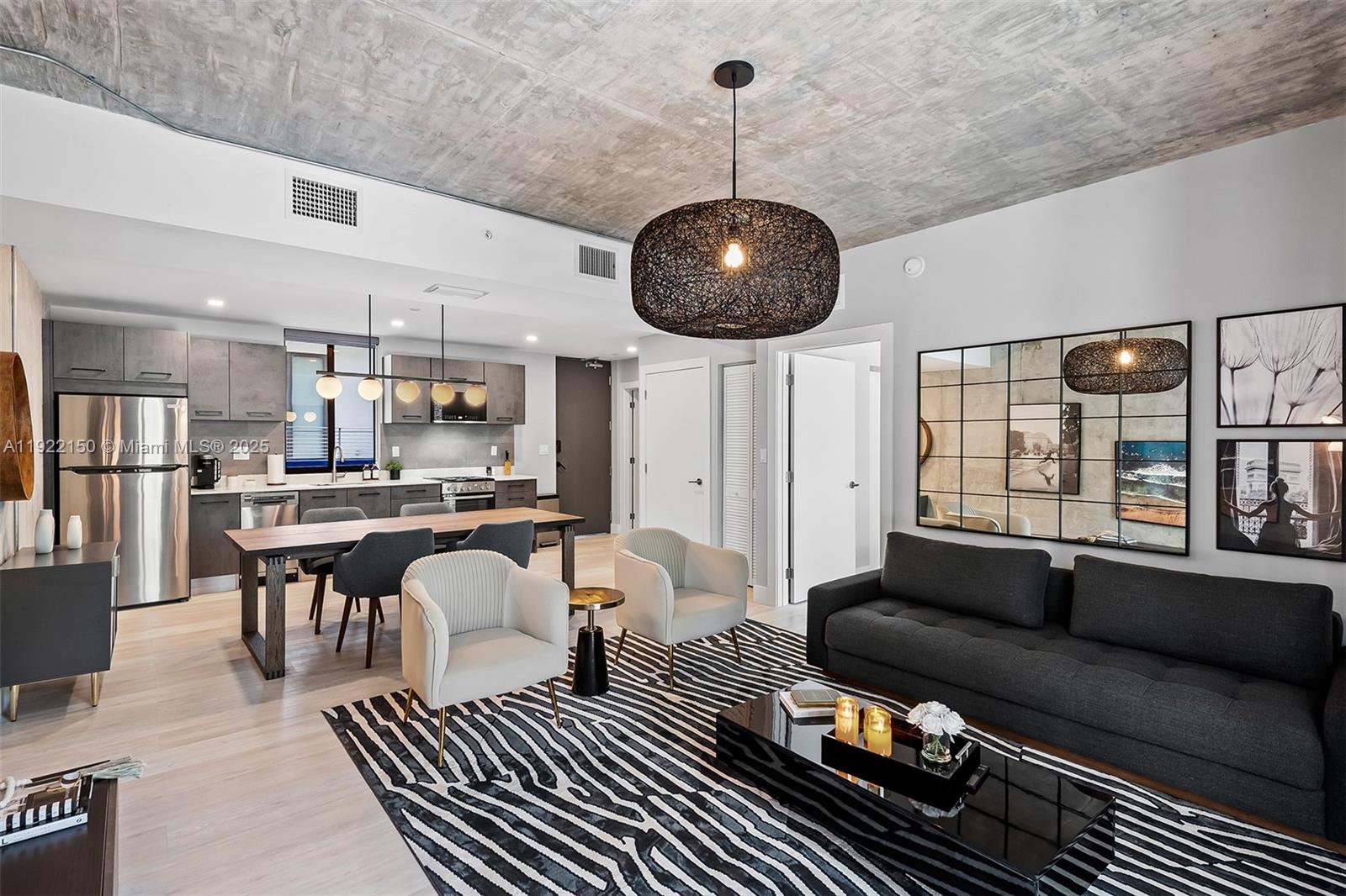 637 NE 4th Ave Fort Lauderdale, FL 33304