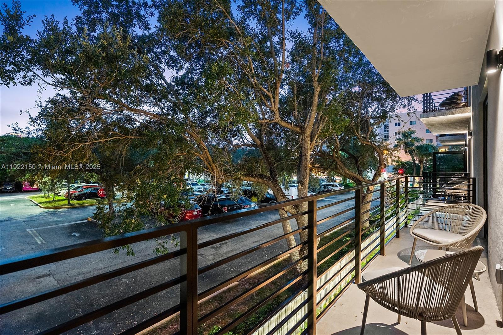 637 NE 4th Ave Fort Lauderdale, FL 33304