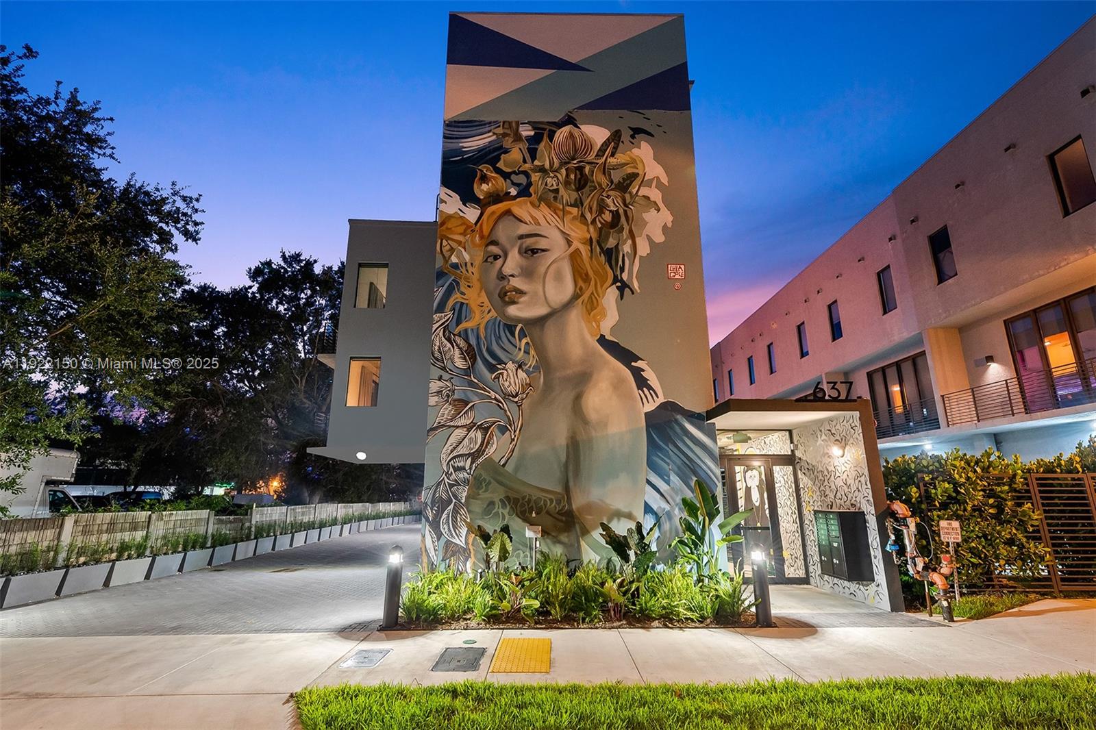 637 NE 4th Ave Fort Lauderdale, FL 33304