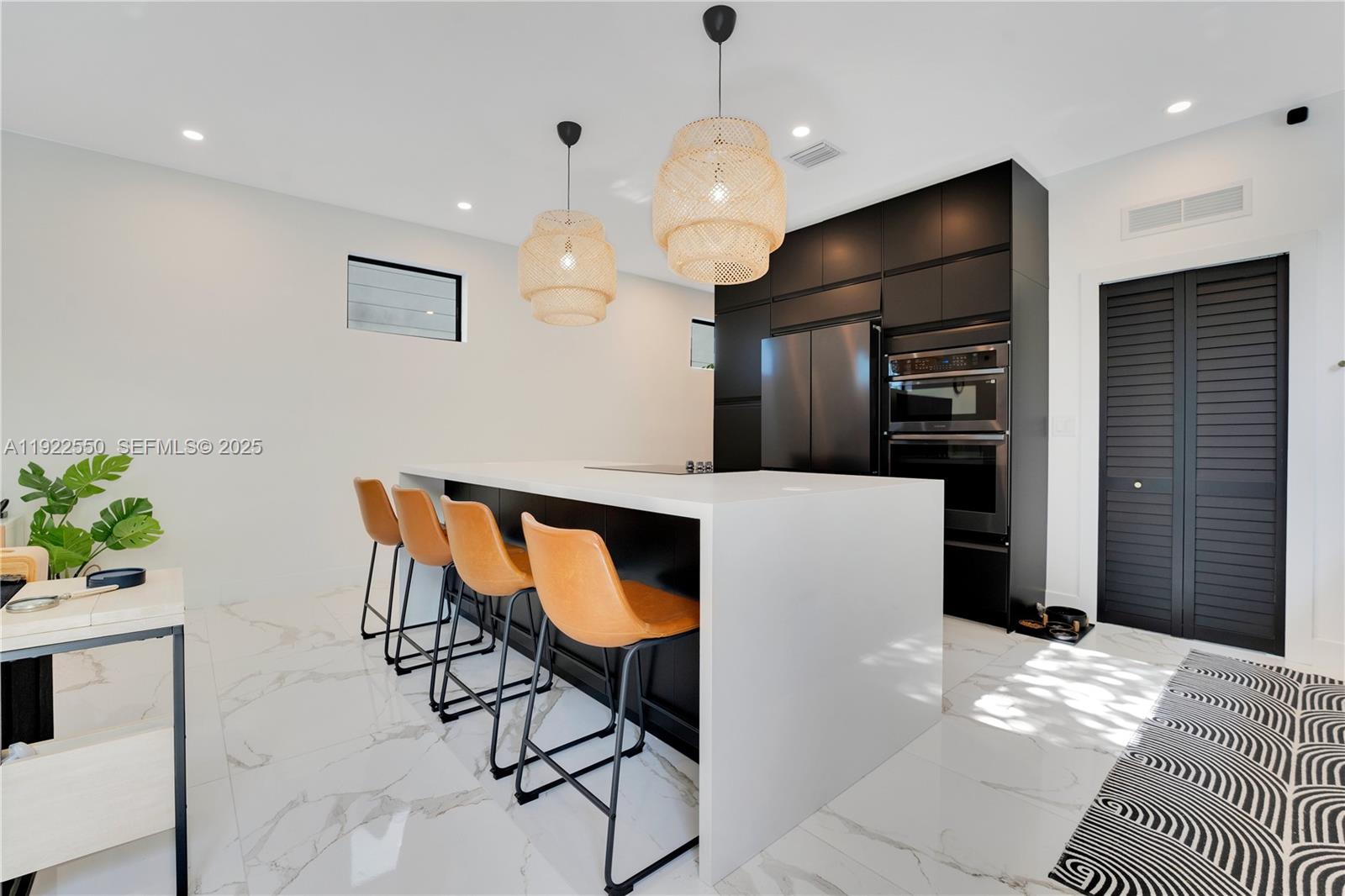 2320 SW 14th St Miami, FL 33145