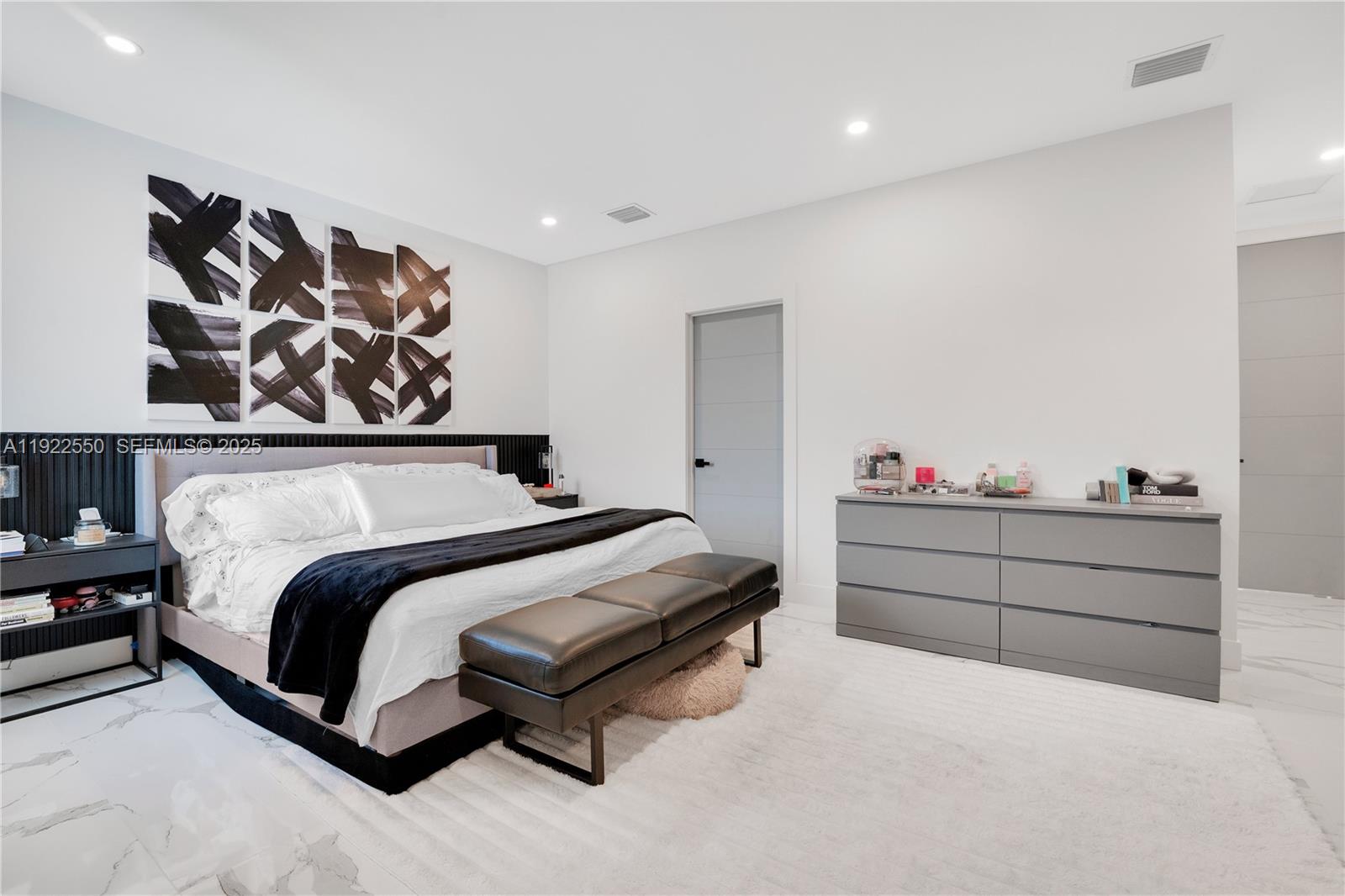 2320 SW 14th St Miami, FL 33145