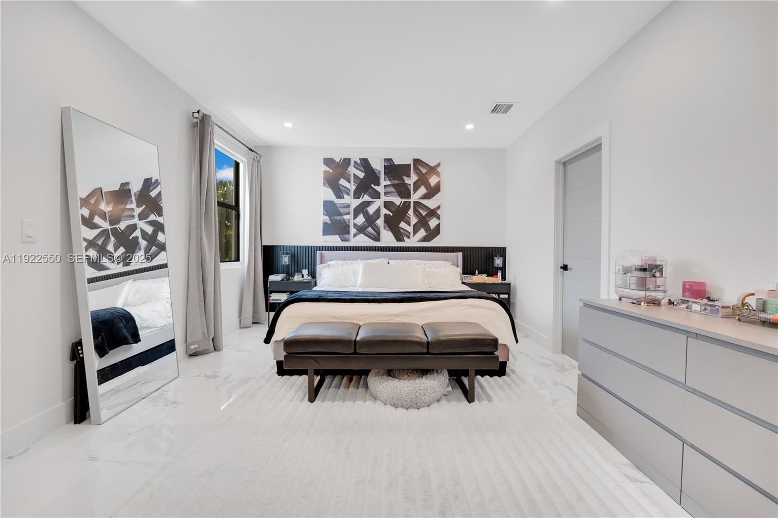 2320 SW 14th St Miami, FL 33145