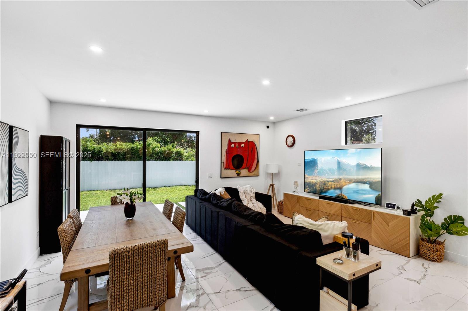 2320 SW 14th St Miami, FL 33145