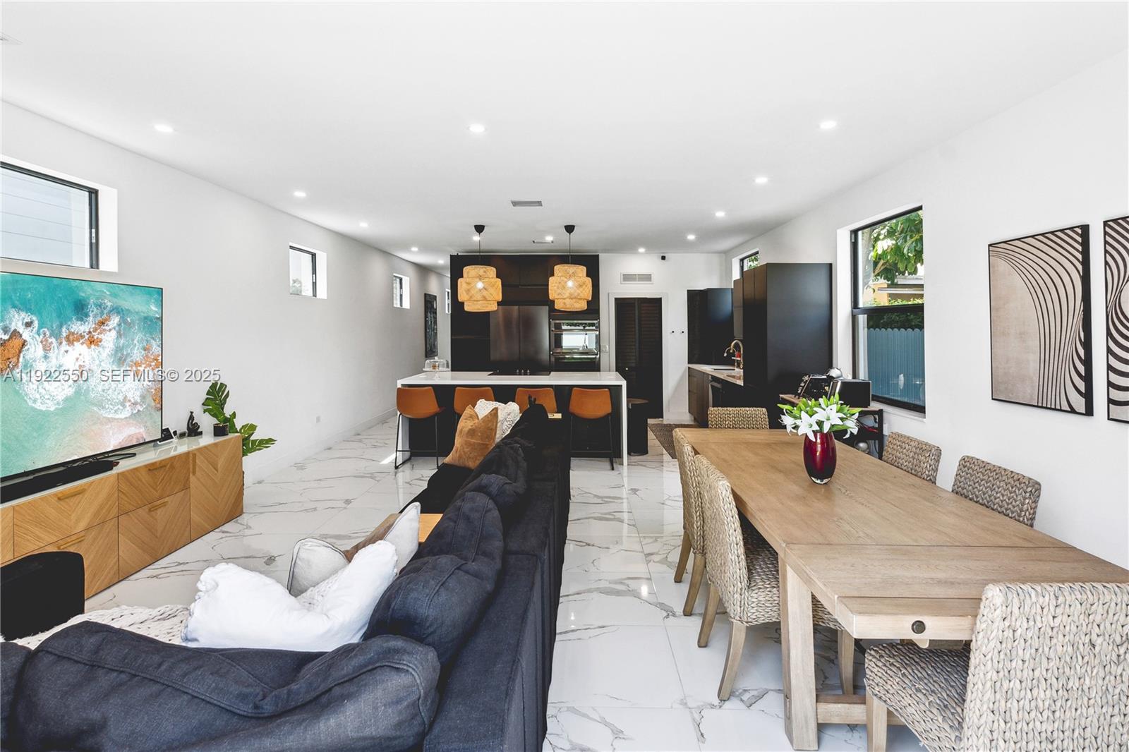 2320 SW 14th St Miami, FL 33145