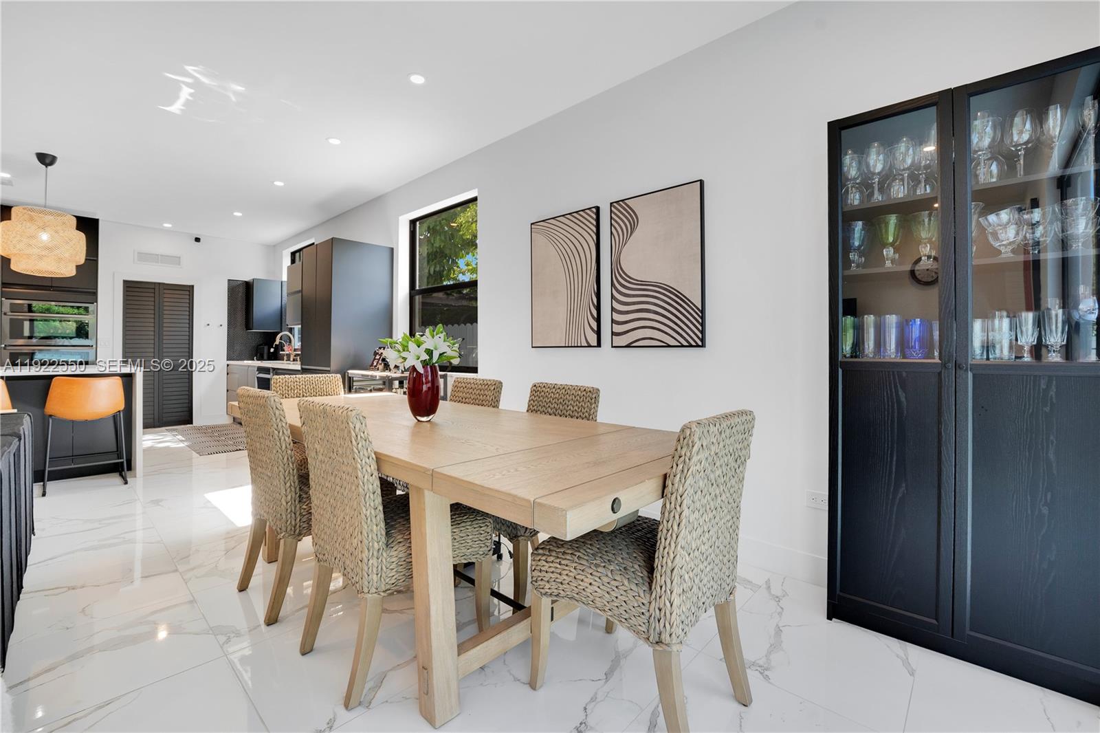 2320 SW 14th St Miami, FL 33145