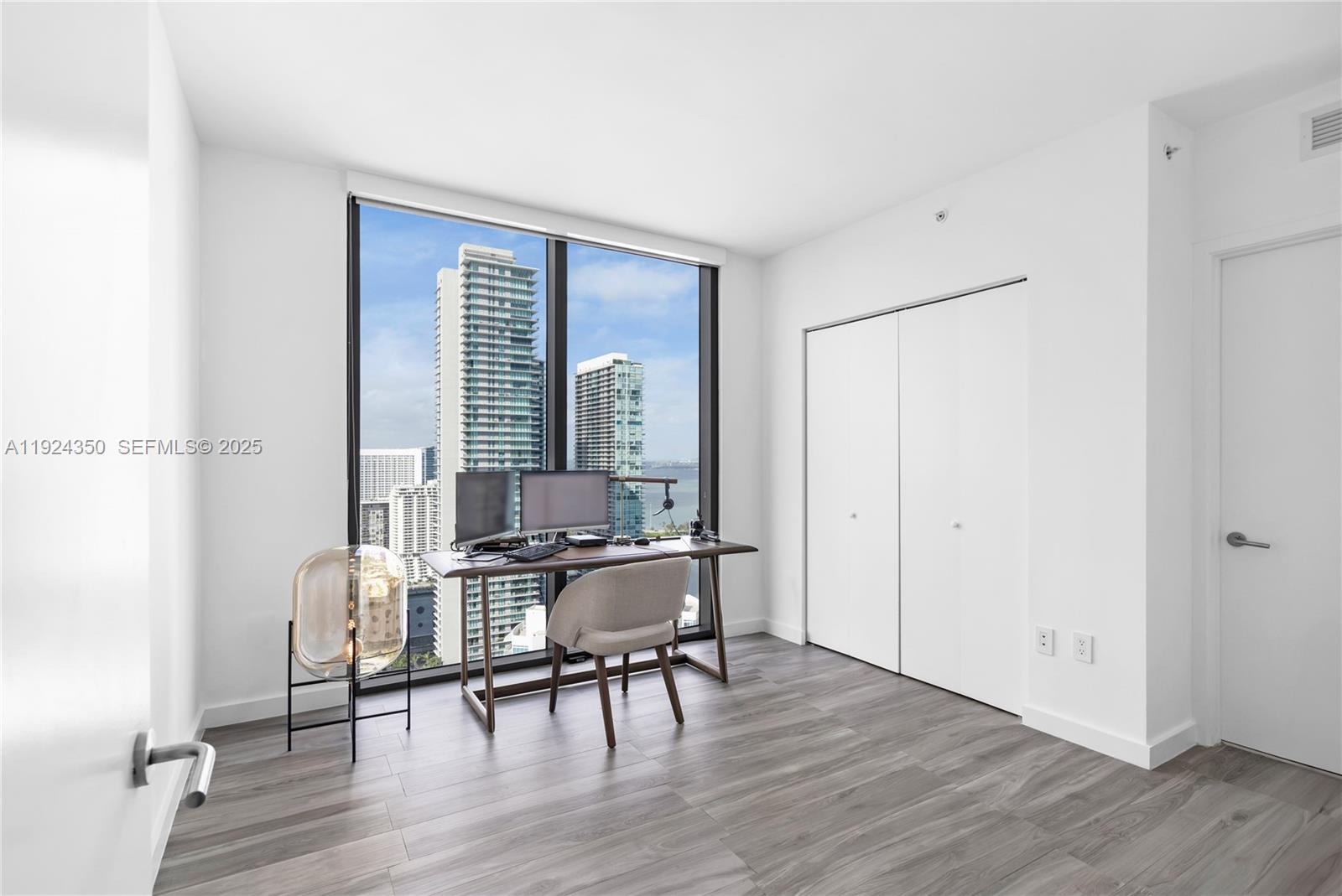 460 NE 28th St #3601 Miami, FL 33137