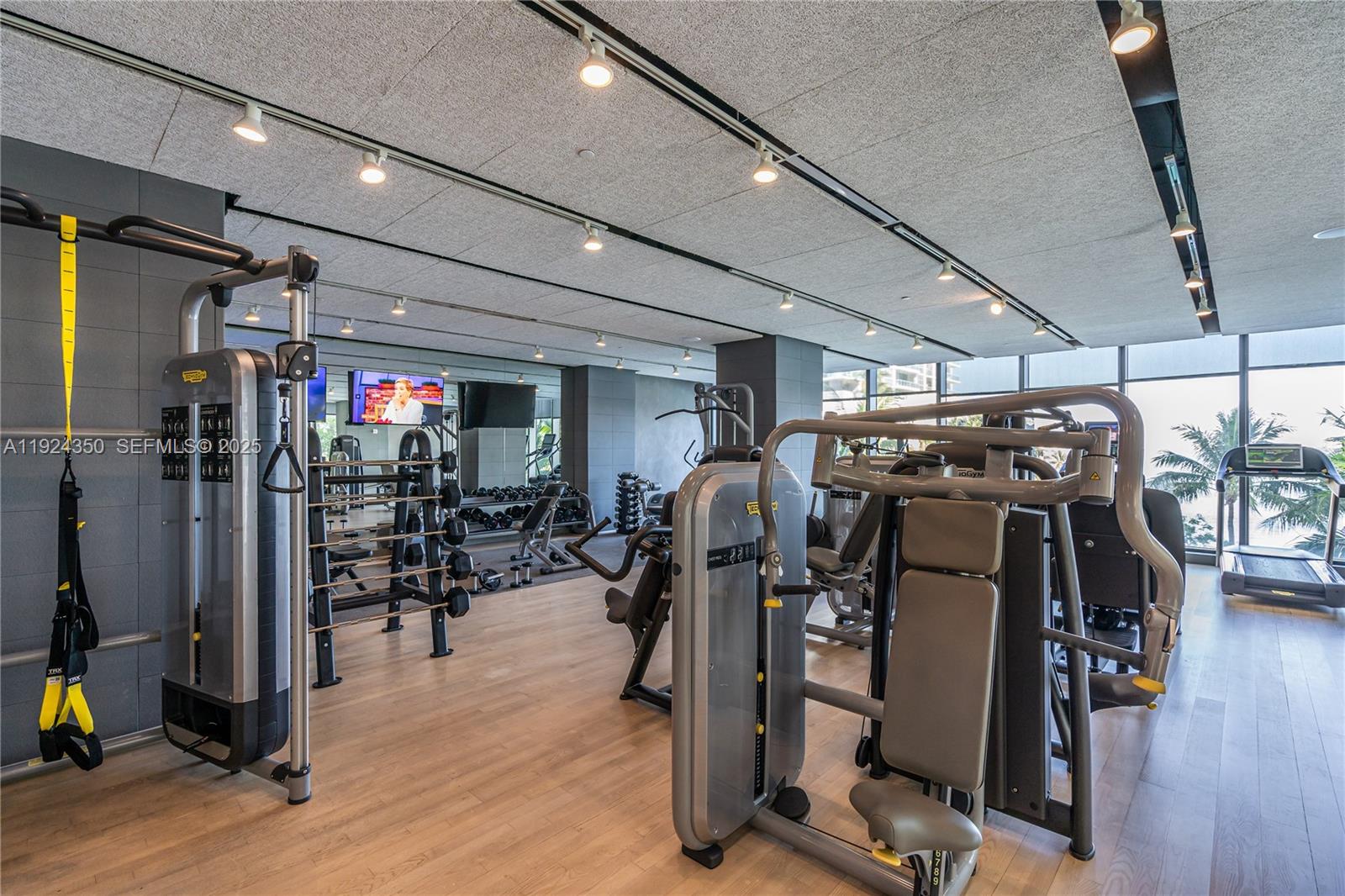 460 NE 28th St #3601 Miami, FL 33137