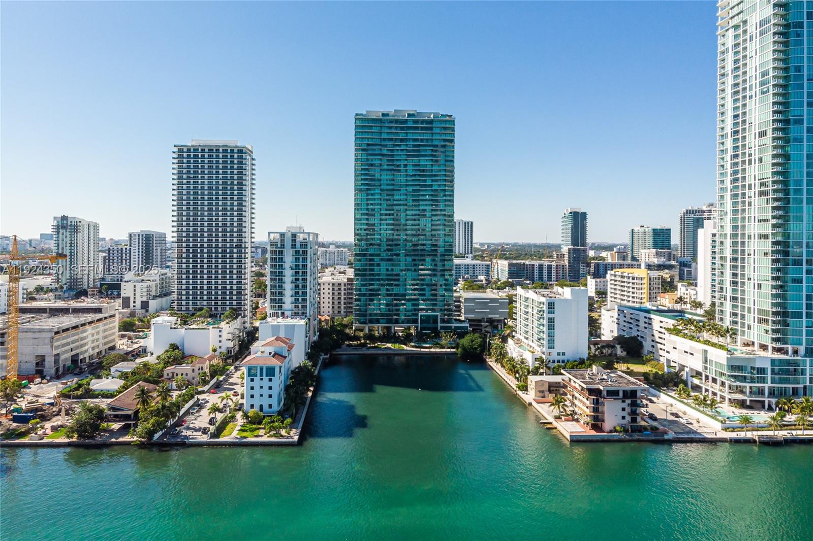 460 NE 28th St #3601 Miami, FL 33137