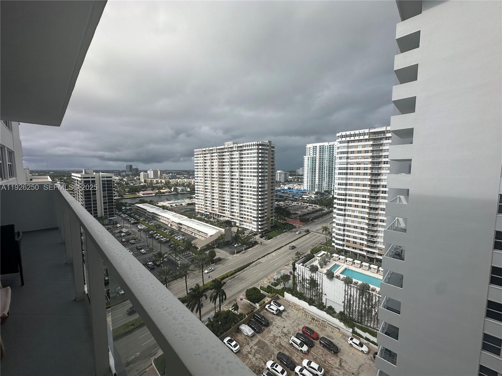 2030 S Ocean Dr #1705 Hallandale Beach, FL 33009