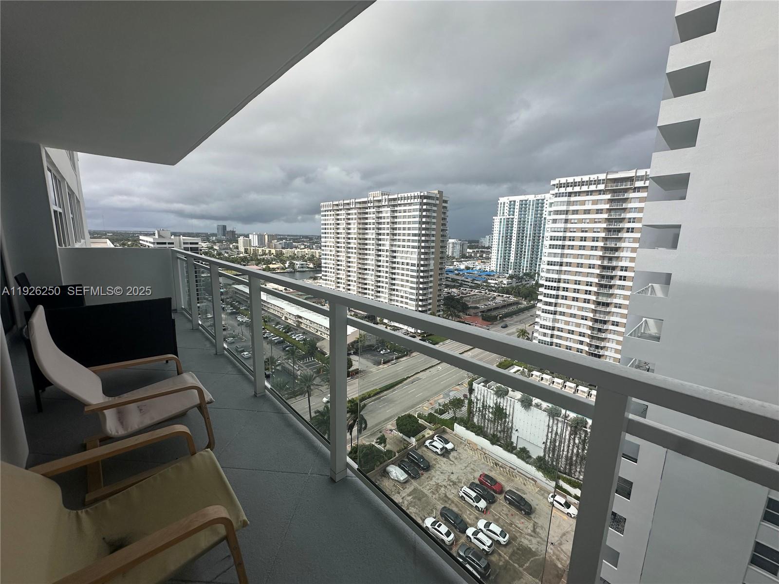 2030 S Ocean Dr #1705 Hallandale Beach, FL 33009