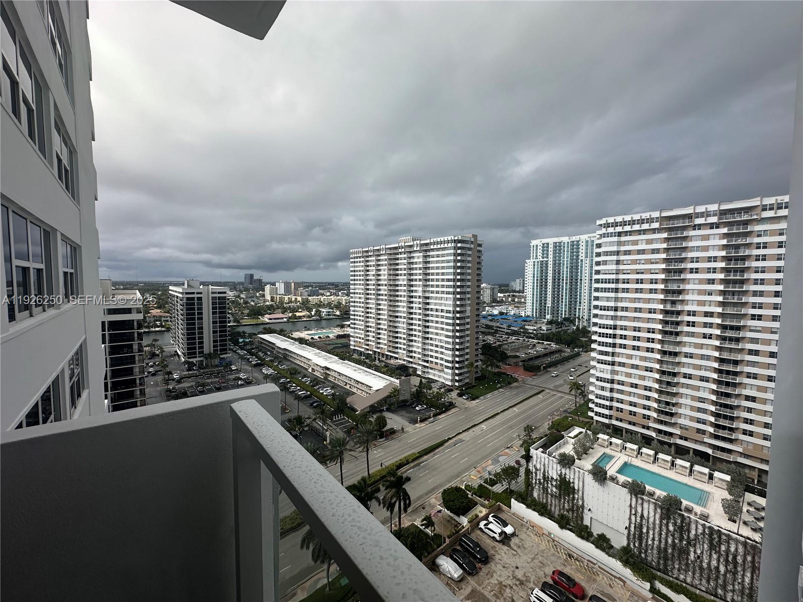 2030 S Ocean Dr #1705 Hallandale Beach, FL 33009